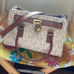 mk purse